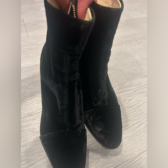 Marion Parke Ditto Velvet Cap Toe High Heeled Bootie Size 37 - Picture 2 of 7
